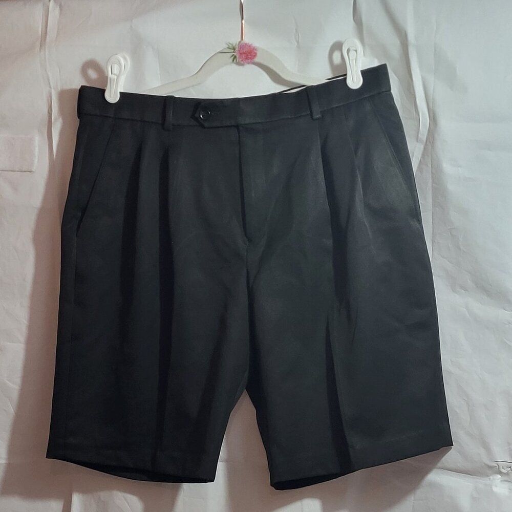 Paul Fredrick, Not Worn, Men's Black Shorts, Size 34x31, Pleated Front